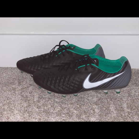 Nike Soccer Cleats Black Grey Green Size 12.5 - Picture 3 of 7